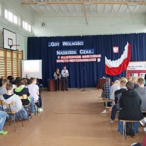 Rok_szkolny_2014-2015 - Akademia z okazji Święta Niepodległości